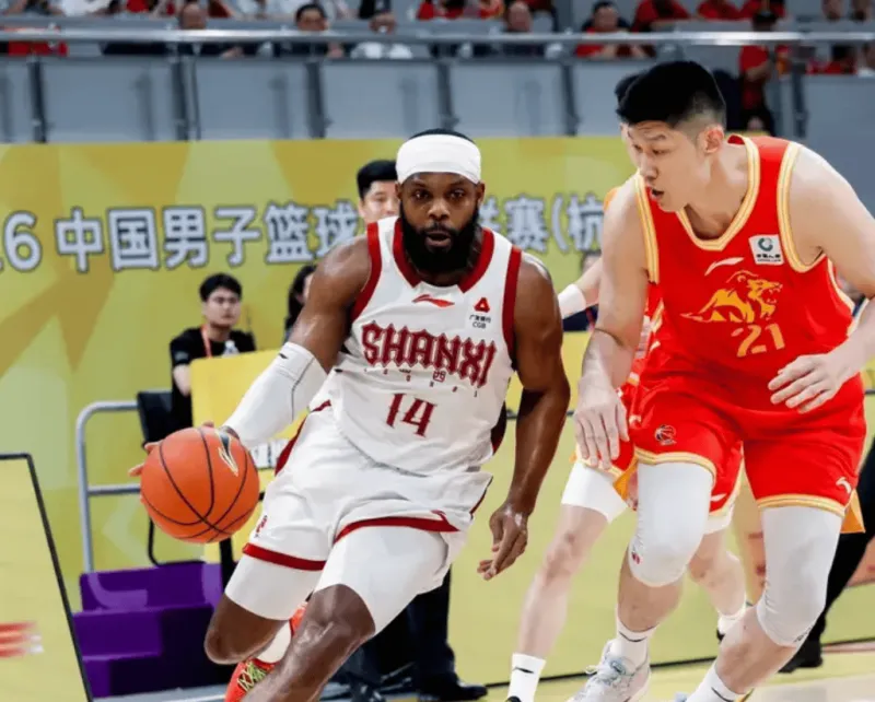 NBA-马尔科-奈特全场8中2得到7分3篮板3助攻，出现4次失误